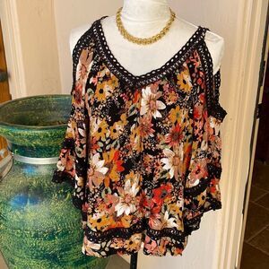 Floral gauze flowy v neck top with open shoulders size Large by Haute Project